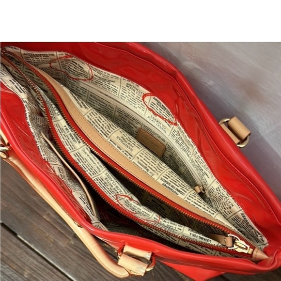 Fire engine red patent leather Kate Spade bag with “classified ads” interior - Picture 9 of 9